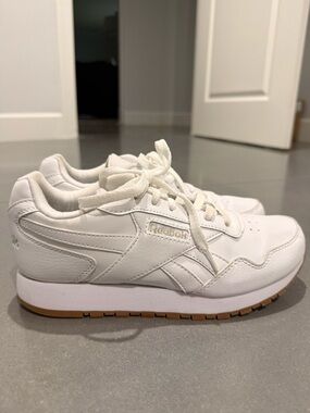 Reebok Women's White Leather Low-Top Sneakers with Gum Outsole